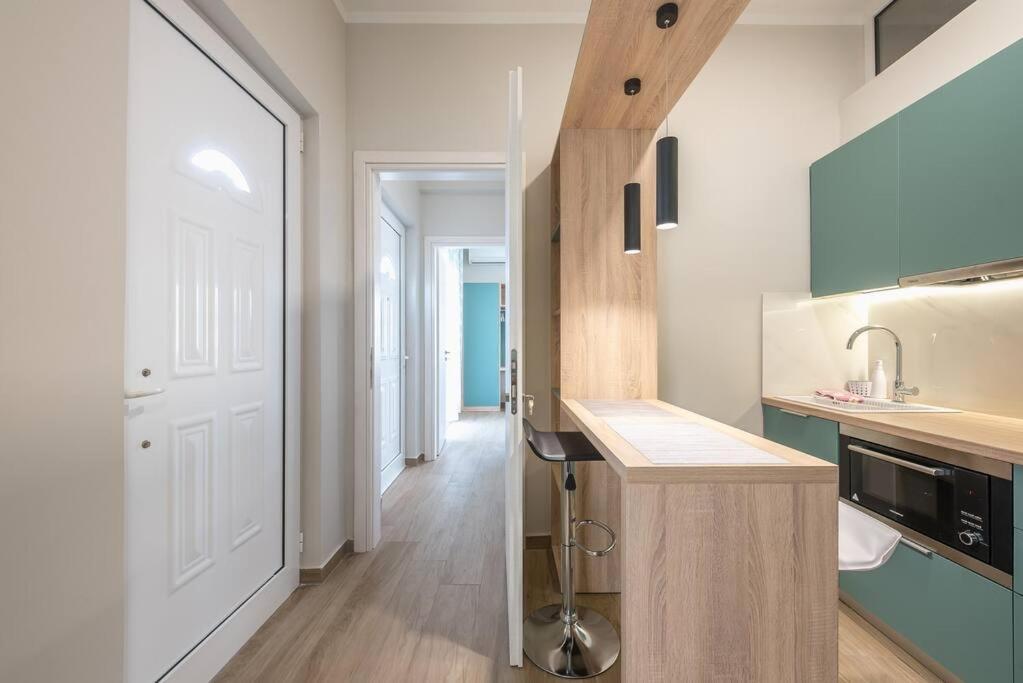 Peacock'S Terrace Apartment พีเรียส ภายนอก รูปภาพ