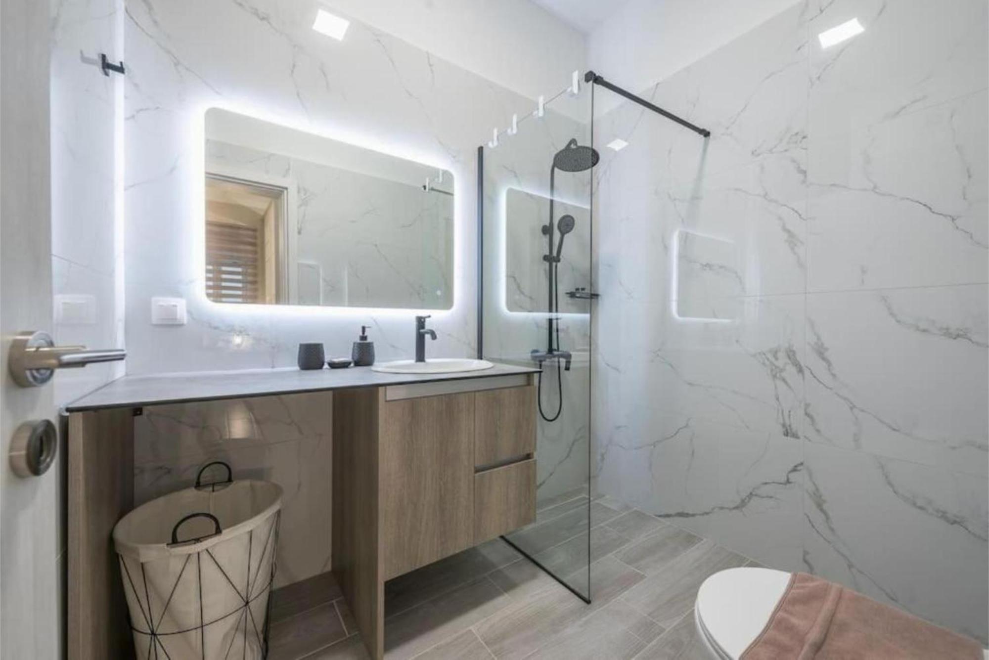 Peacock'S Terrace Apartment พีเรียส ภายนอก รูปภาพ
