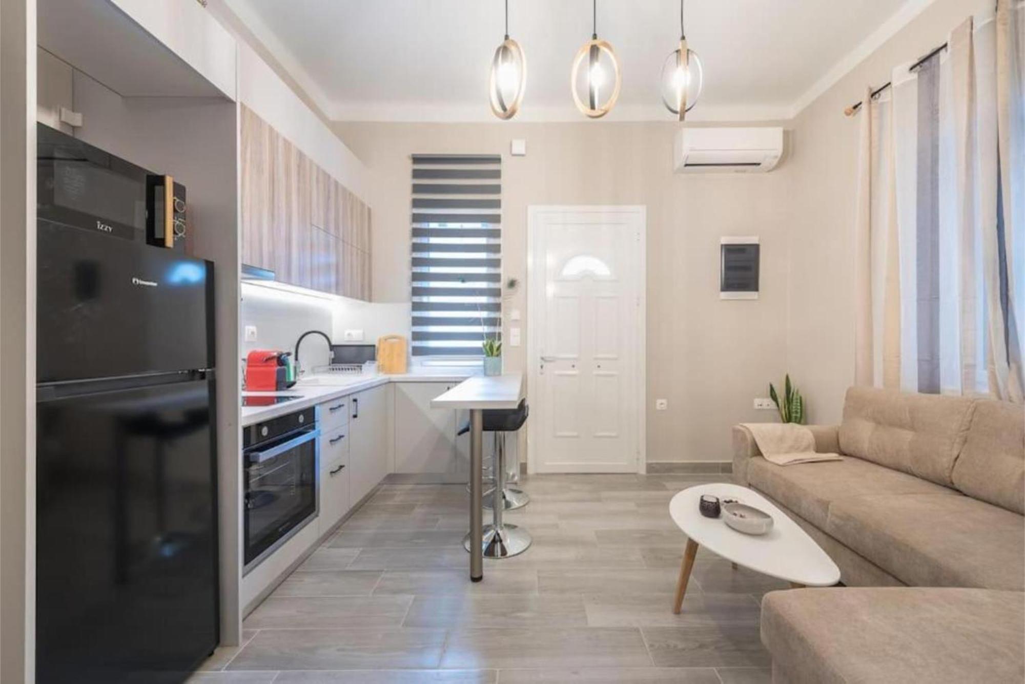 Peacock'S Terrace Apartment พีเรียส ภายนอก รูปภาพ